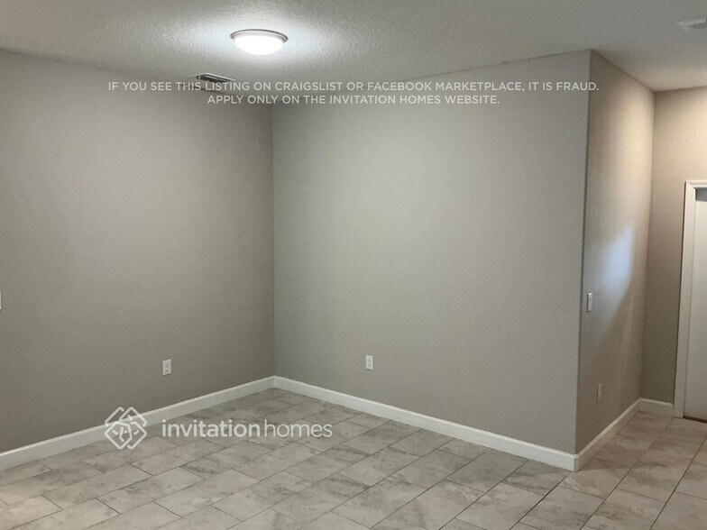 Building Photo - 2887 Gridiron Garden Isle