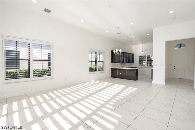 Building Photo - 5114 Genoa St