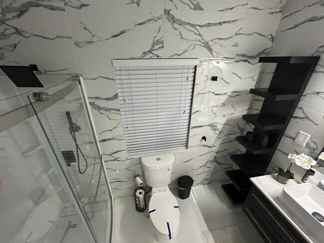 Building Photo - 680 E 8th Ave