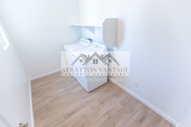 Building Photo - 1051 W. Diamondback Dr.