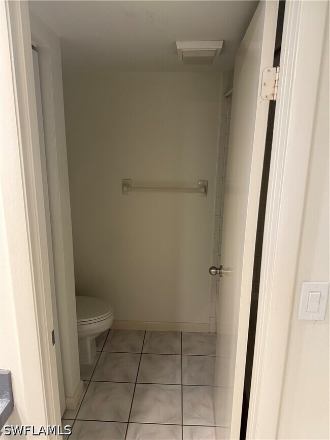 Building Photo - 1531 Park Meadows Dr