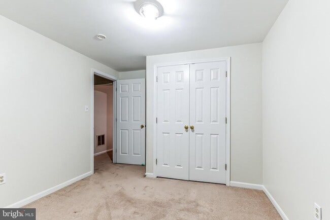Building Photo - 2519 Dog Leg Ct