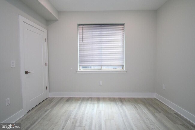 Building Photo - 3718 Haverford Ave