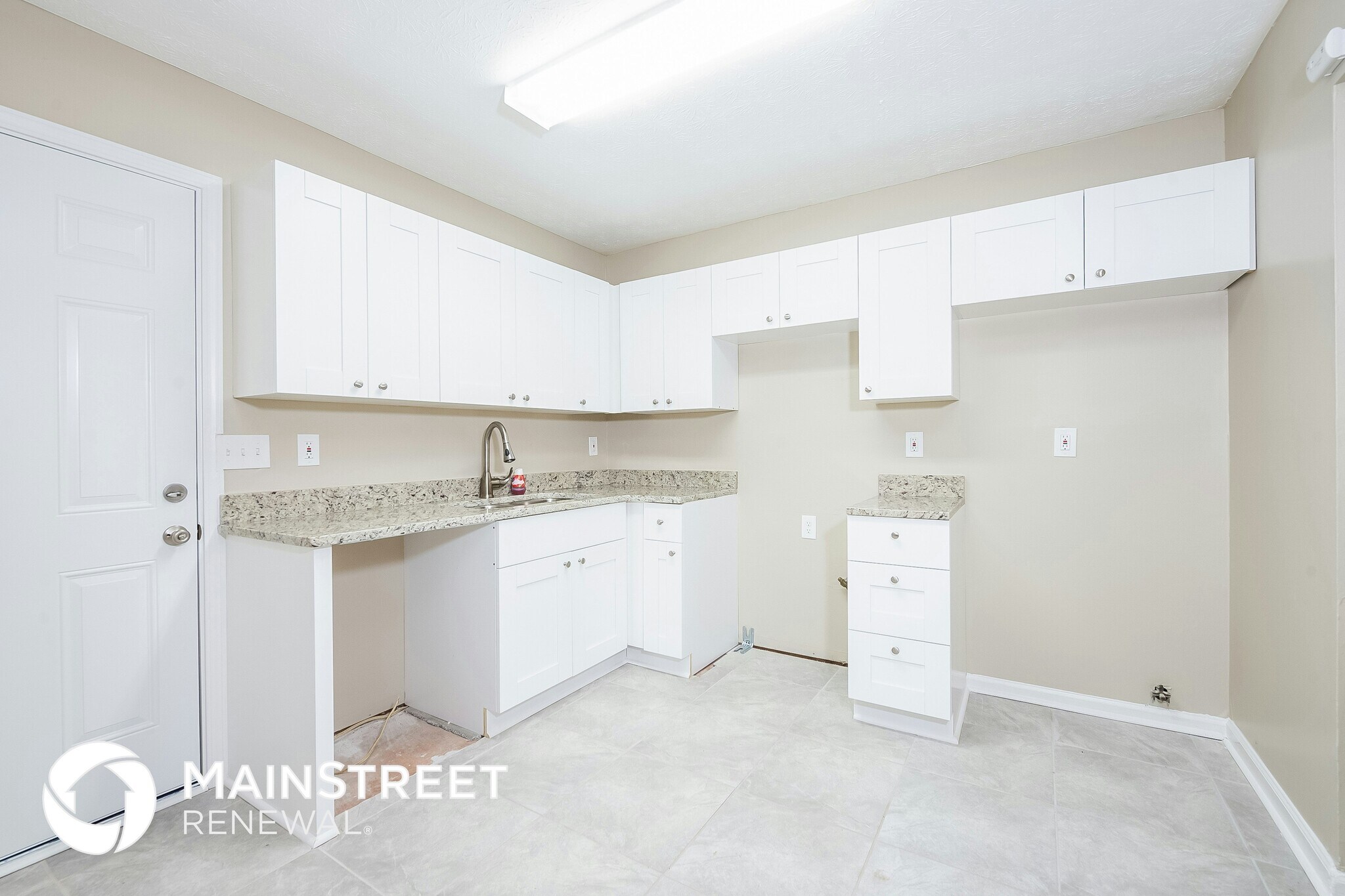 Building Photo - 5722 Phillips Dr