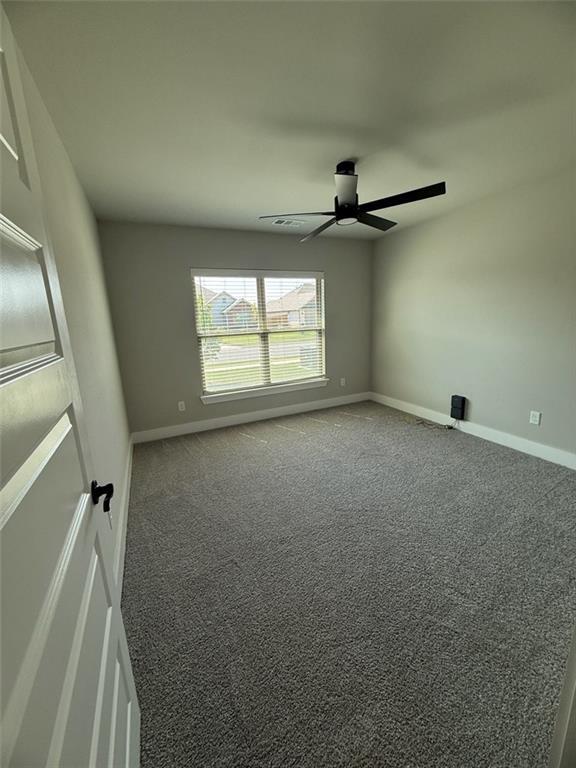 Building Photo - 220 Palm St