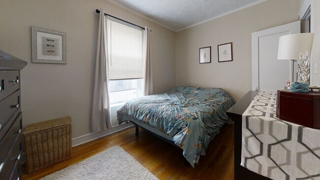 Building Photo - 7502 Madison-2N