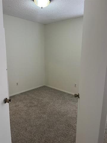 Building Photo - 2420 Dalewood Ln