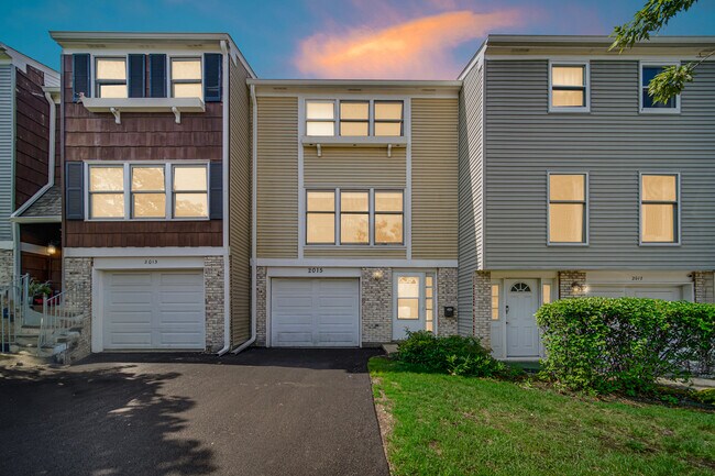 Building Photo - 2015 Oxford Ct