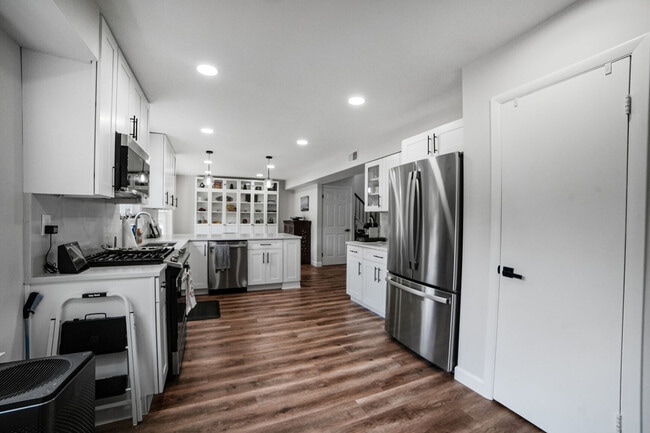 Building Photo - 23647 Rolling Fork Way