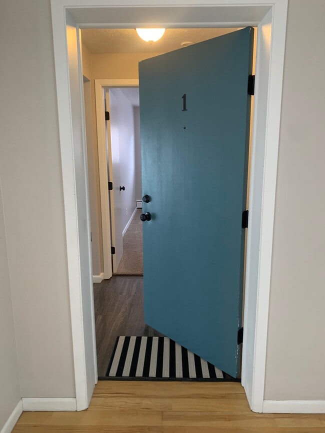 Building Photo - 37910 Euclid Ave