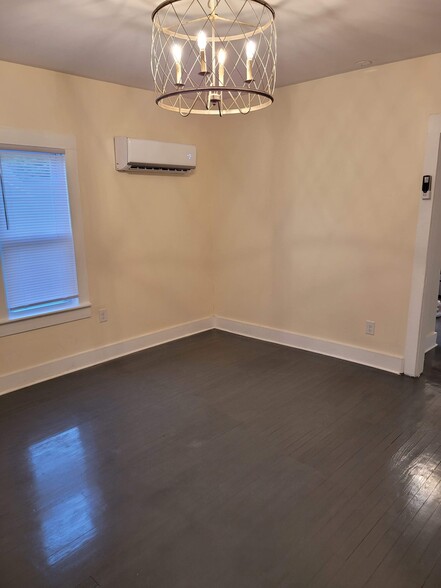 Building Photo - 155 E High St