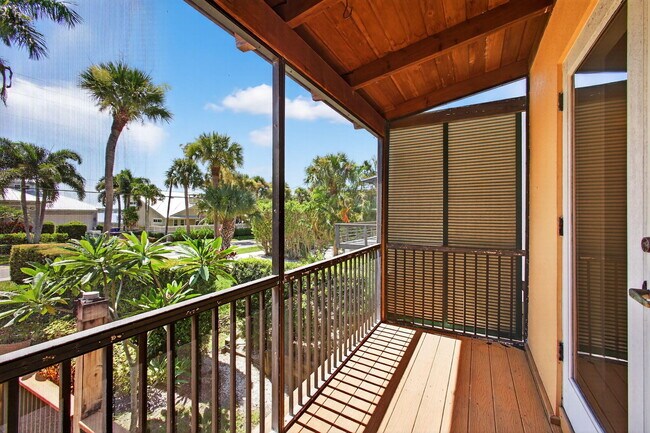 Building Photo - 1042 SE St Lucie Blvd