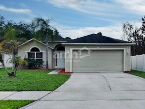 Building Photo - 16560 Corner Lake Dr