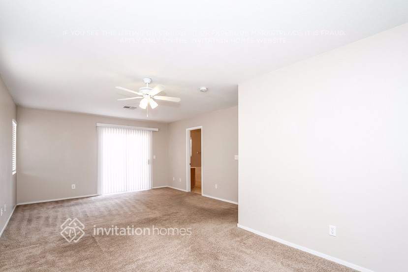 Building Photo - 3118 Fern Crest Ave