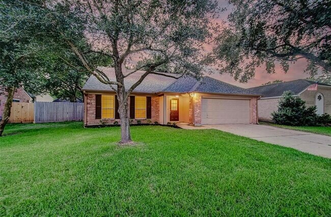 Building Photo - 1502 Park Wind Dr