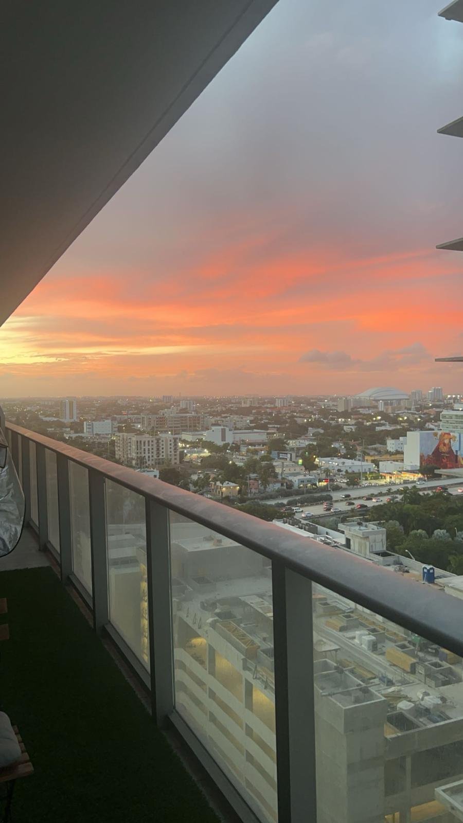 Building Photo - 1010 SW 2nd Ave