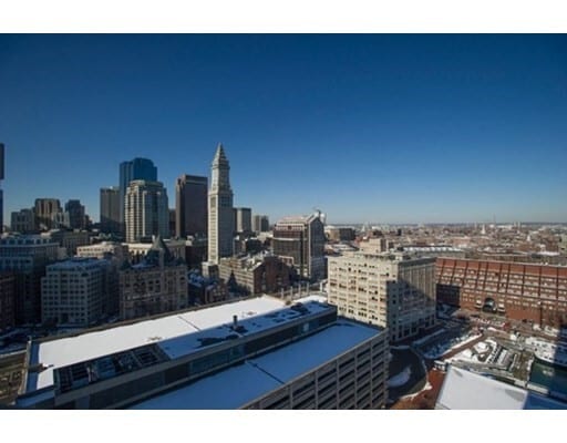 Building Photo - 85 E India Row