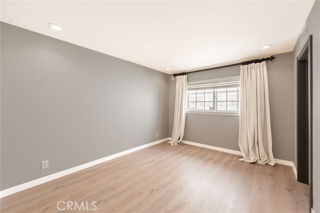 Building Photo - 3331 Oakmont View Dr