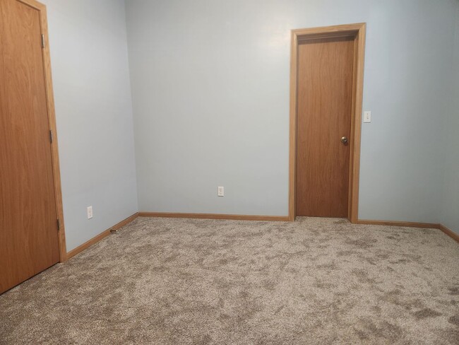 Building Photo - Spacious Two Bedroom Available Now!