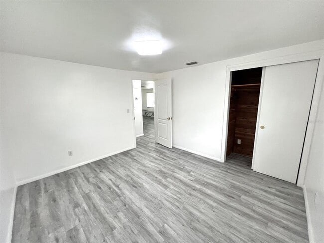 Building Photo - 4640 Taray Ln