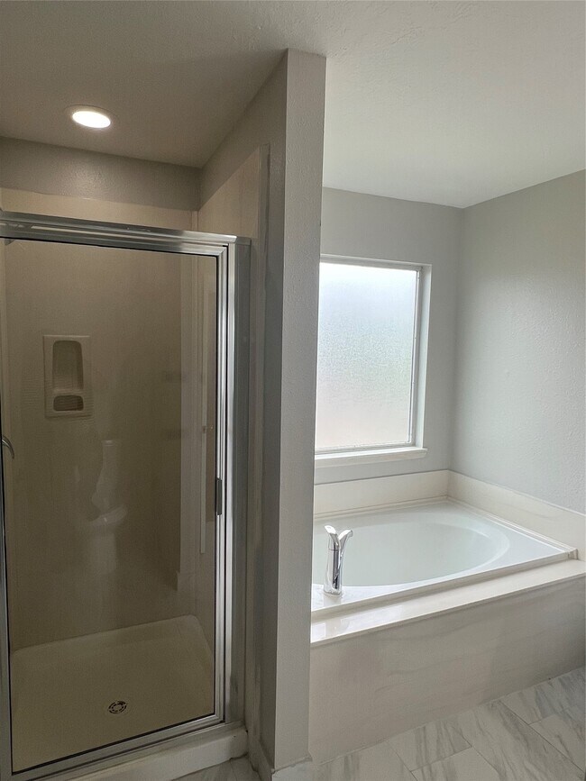 Building Photo - 12035 Duane St