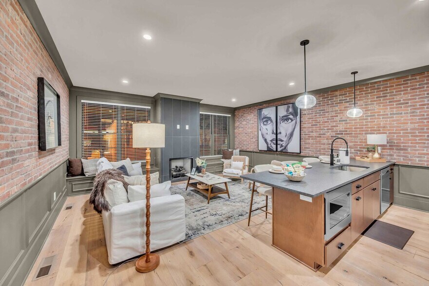 Building Photo - 1701 Portland Ave