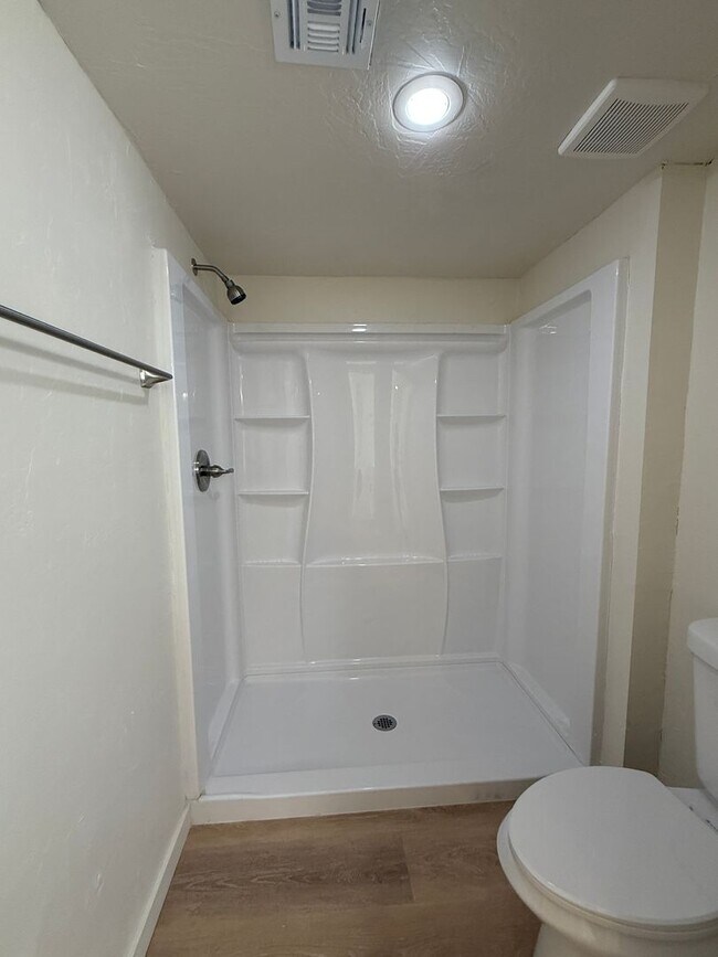 Building Photo - Lindsay and McKellips. Remodeled 2 bed, 2b...
