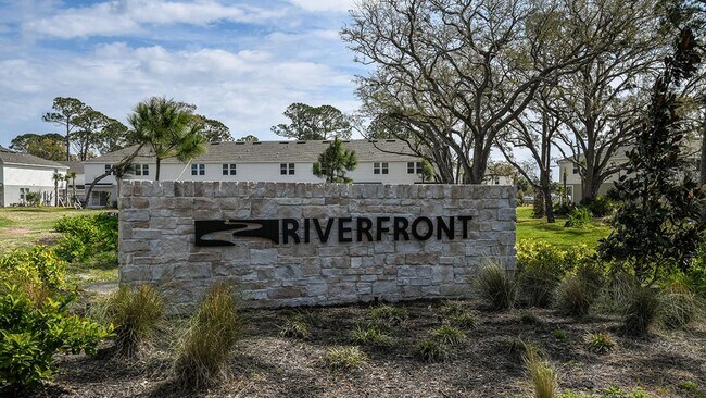 Building Photo - Brand New Townhome in Riverfront Community