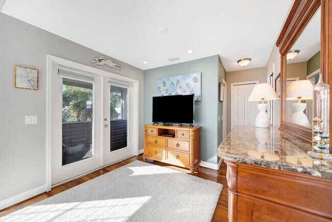 Building Photo - 28 Michiana Dr