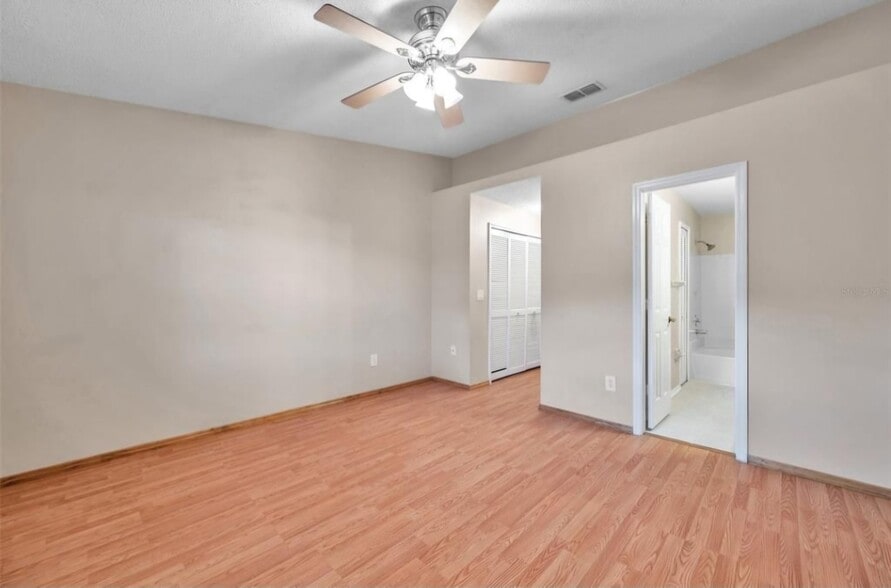 Building Photo - 2124 Fletchers Point Cir