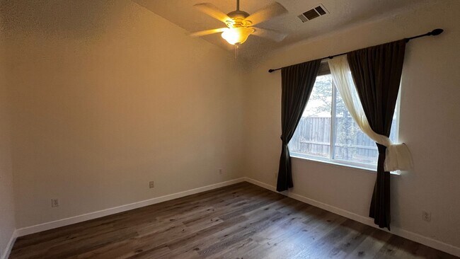 Building Photo - Garin Ranch Corner Lot near Downtown Brent...
