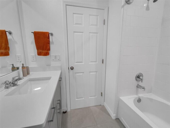 Building Photo - 11761 Tidal Aly