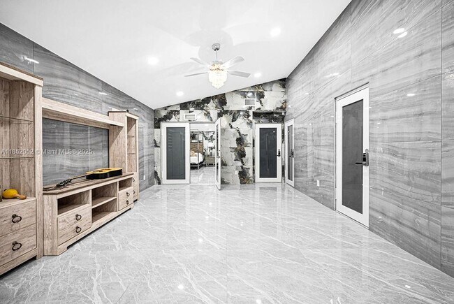 Building Photo - 7830 SW 120th St
