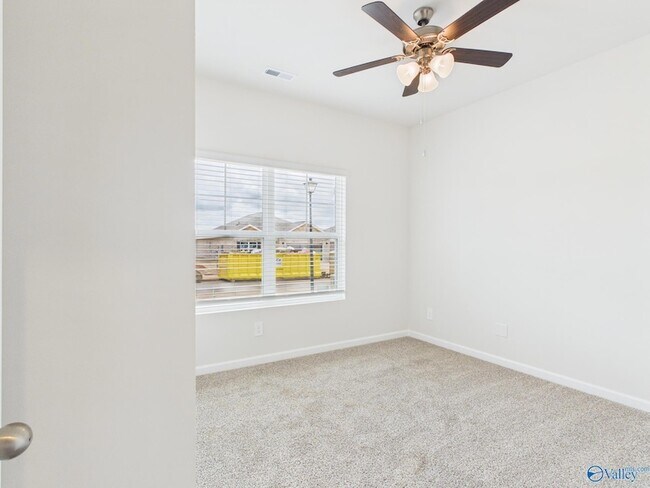 Building Photo - 112 Betty Williams Dr