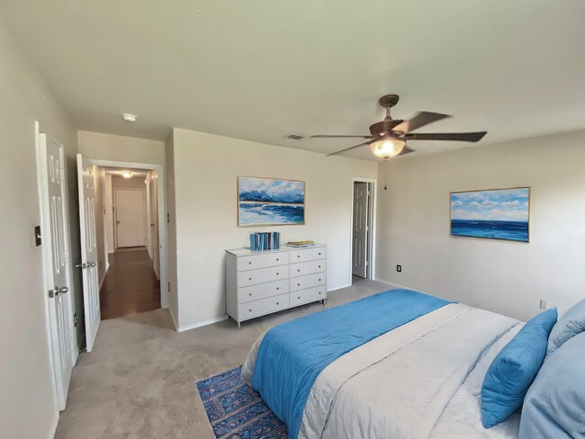 Building Photo - Open Floorplan and Amazing Resort Style Community!