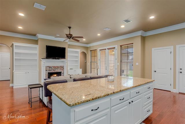 Building Photo - 297 Evangeline Creek Dr