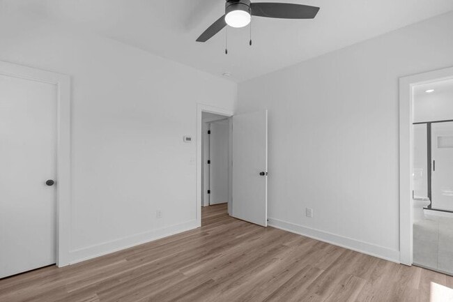 Building Photo - 1316 E Lenoir St