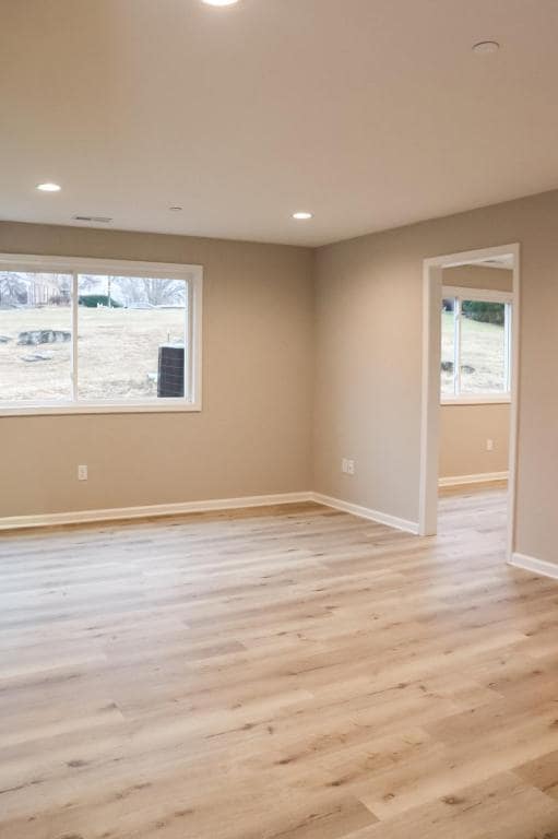 Building Photo - 12 Rockridge Ct