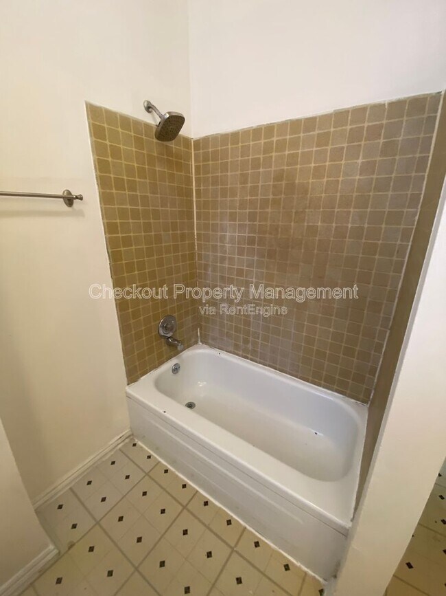 Building Photo - 2727 Accomac St