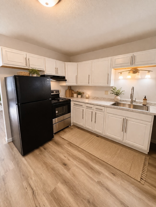 Building Photo - 5 Washington St