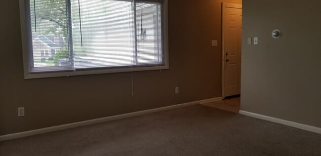 Building Photo - 3BR Ranch