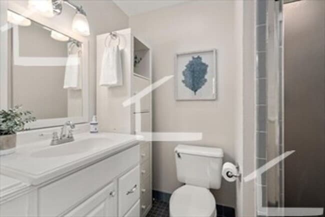 Building Photo - Coolidge Corner Location, High-End Finishe...