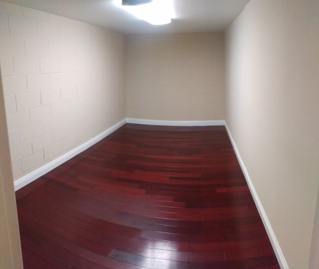 Building Photo - 7955 Vía Latina