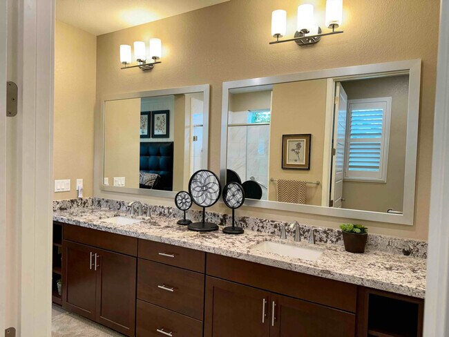 Building Photo - 4391 Danube River Ln