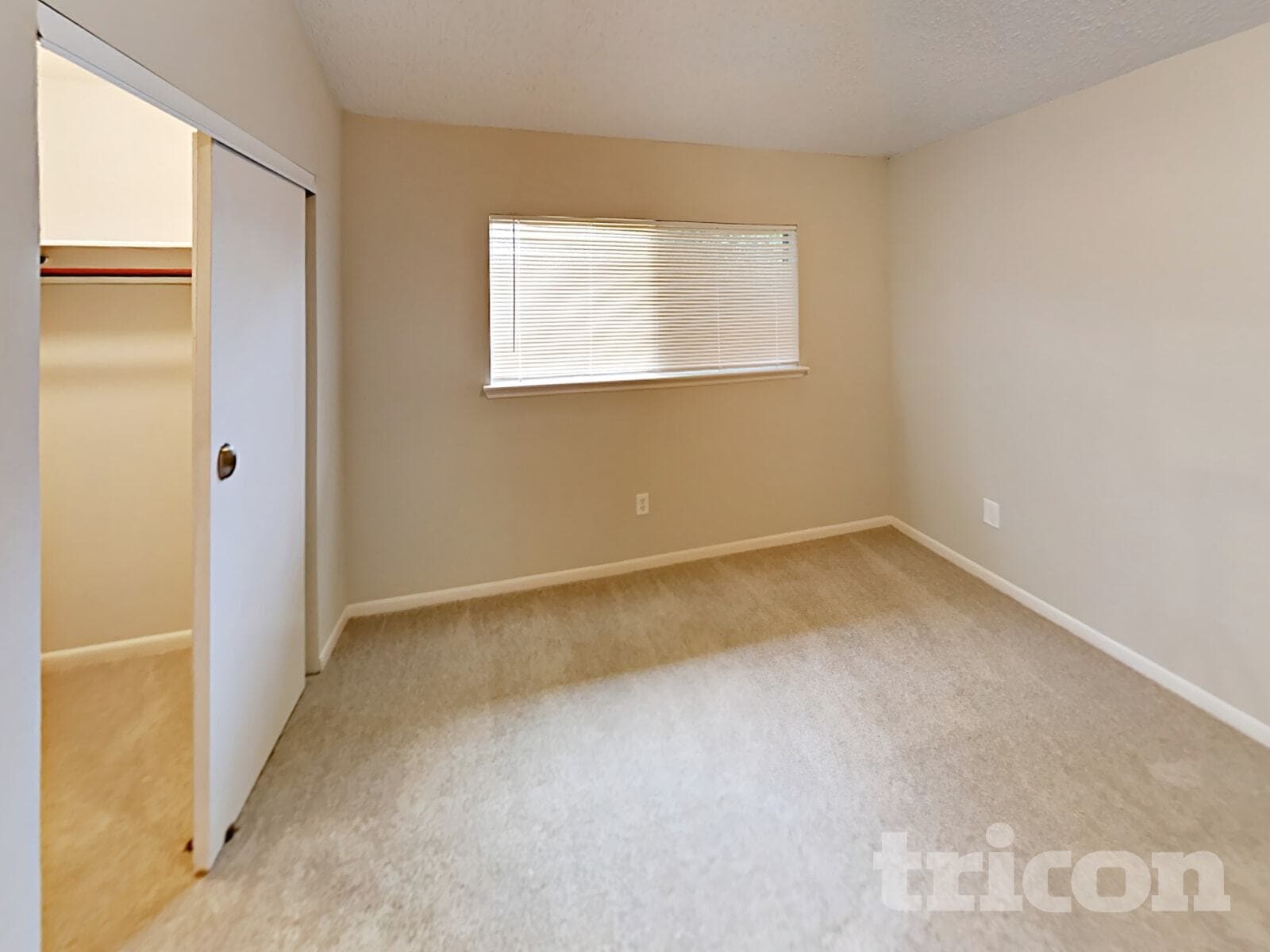 Building Photo - 7814 Eastern Bluebird Dr