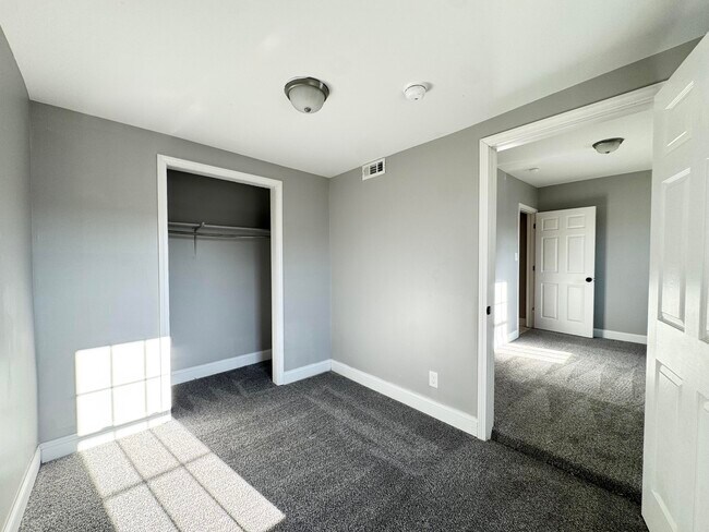 Building Photo - 353 Sherman Ave