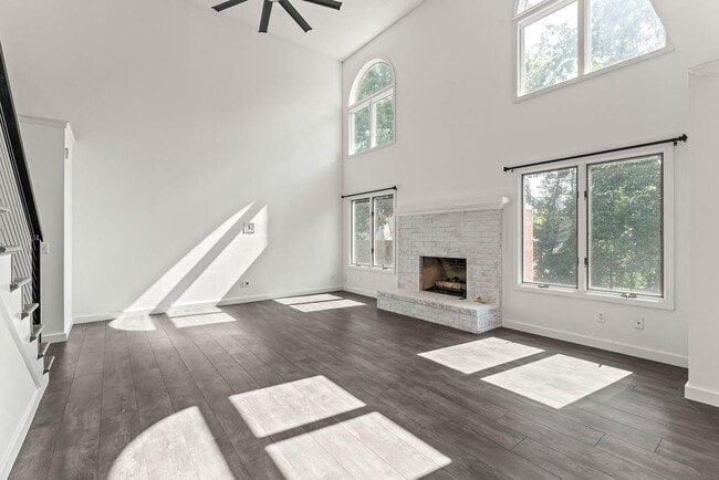 Building Photo - 47 Stonehenge Dr
