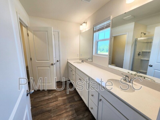Building Photo - 6043 Willutuck Dr