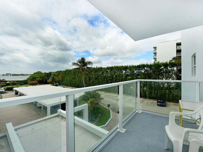 Building Photo - 3450 S Ocean Blvd