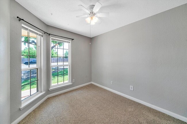Building Photo - 16906 Pocono Dr